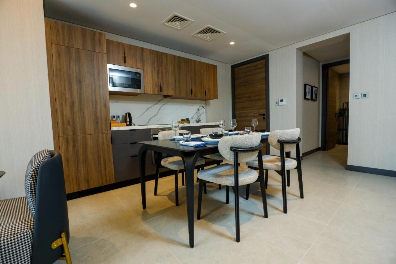 麦纳麦 Charthouse Bahrain酒店 外观 照片 A kitchen in a serviced apartment