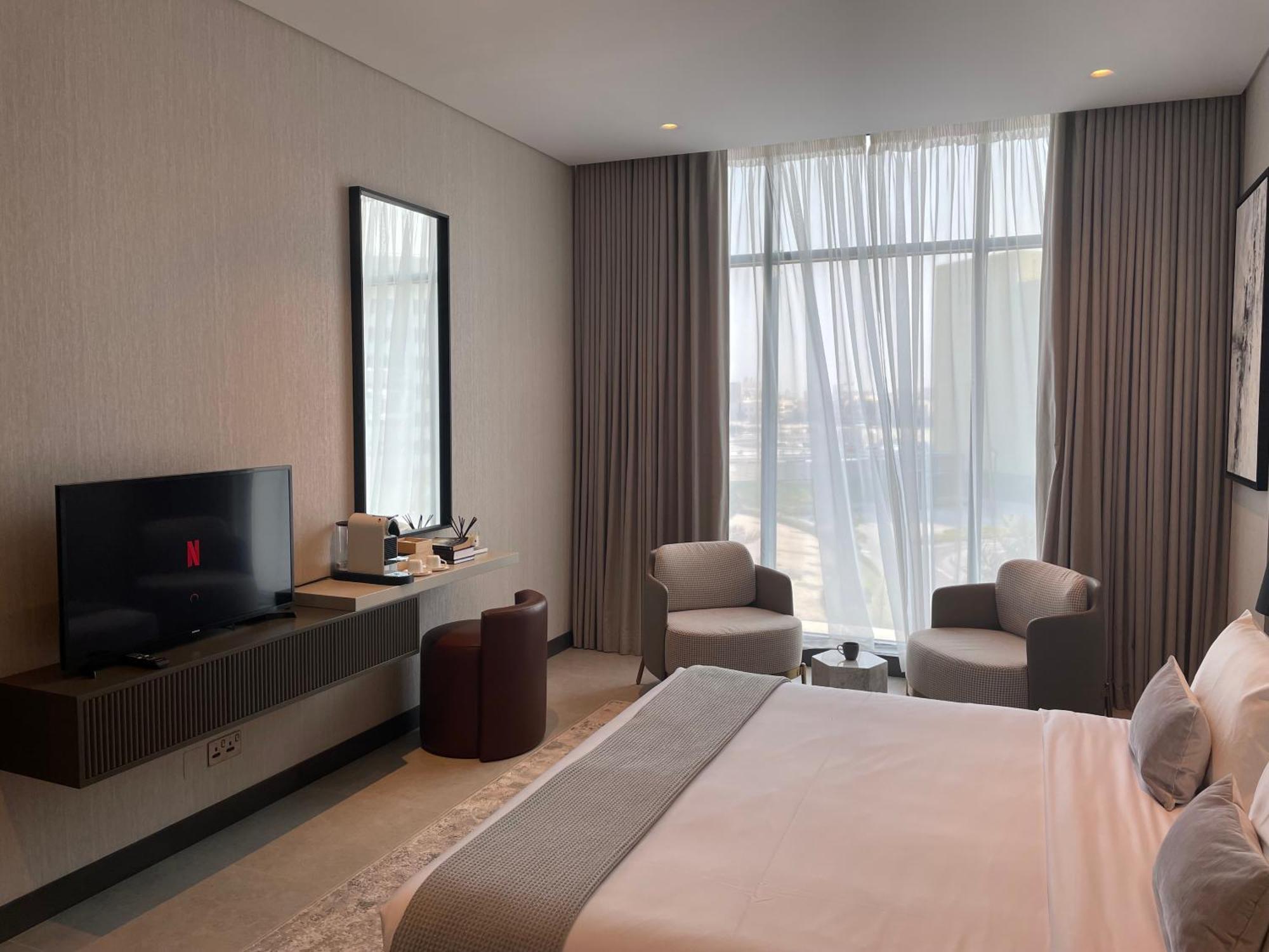 麦纳麦 Charthouse Bahrain酒店 外观 照片 A bedroom at the hotel